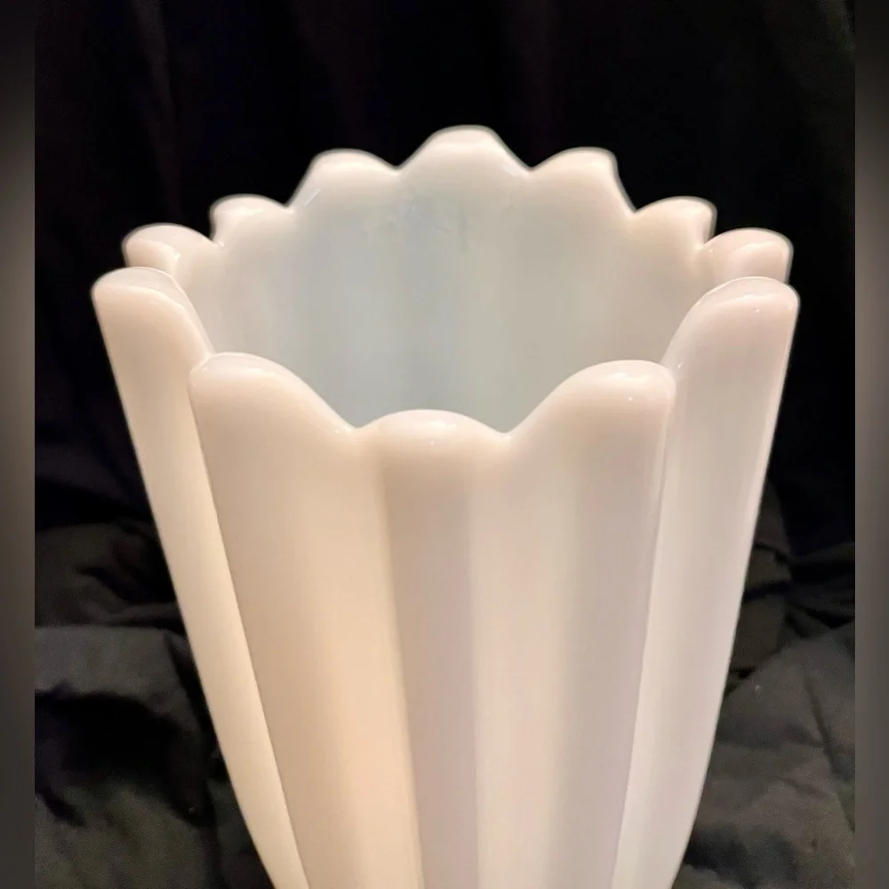 Fostoria Celestial Milk Glass Vase VTG MCM Asymmetric Ribbed 8